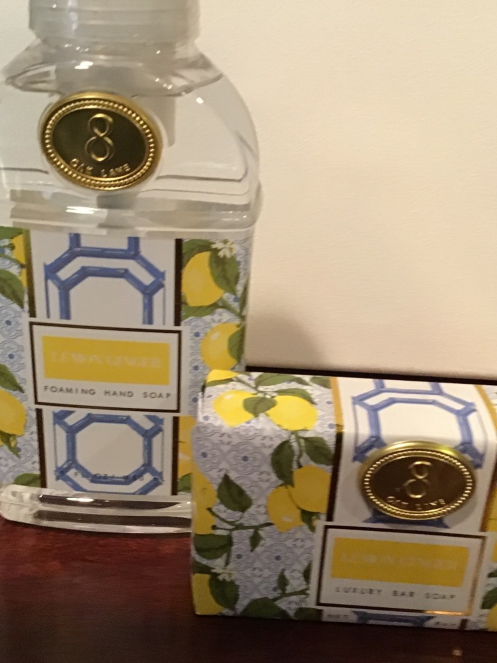 8 Oak Lane “Lemon Ginger“ 2 Piece Luxury Soap Set